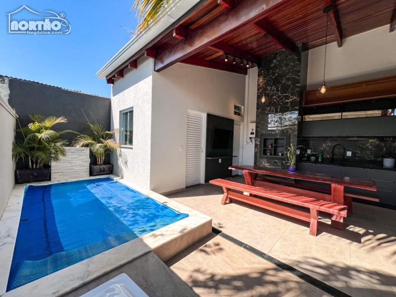 CASA a venda no JARDIM VIOLETAS em Sinop/MT