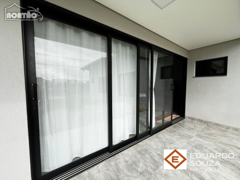 CASA a venda no 4 ESTAÇÕES em Sinop/MT