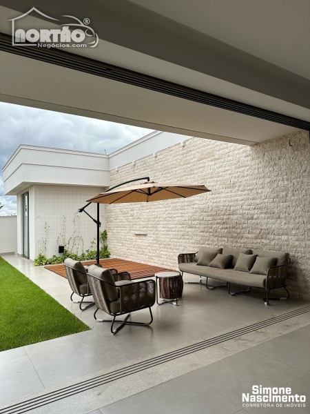 CASA A VENDA NO AQUARELA DAS ARTES EM SINOP/MT