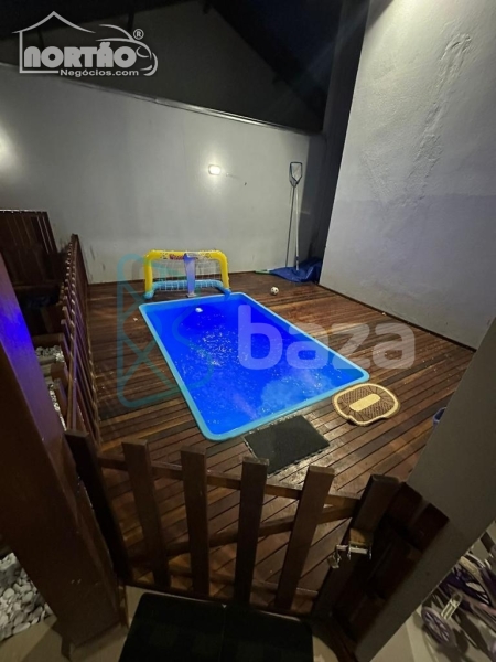 Casa, 4 quartos, 165 m² - Foto 1