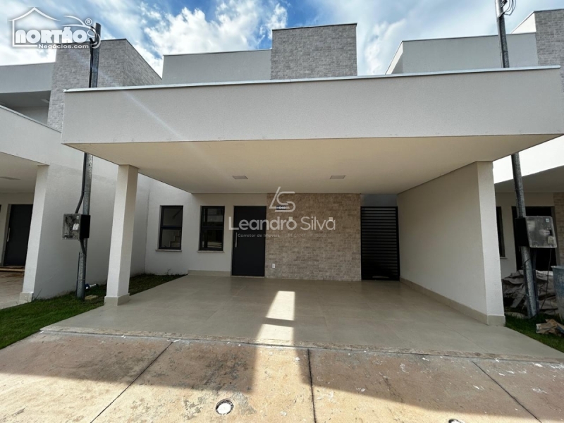 SOBRADO a venda no SANTORINI RESIDENCE SINOP em Sinop/MT