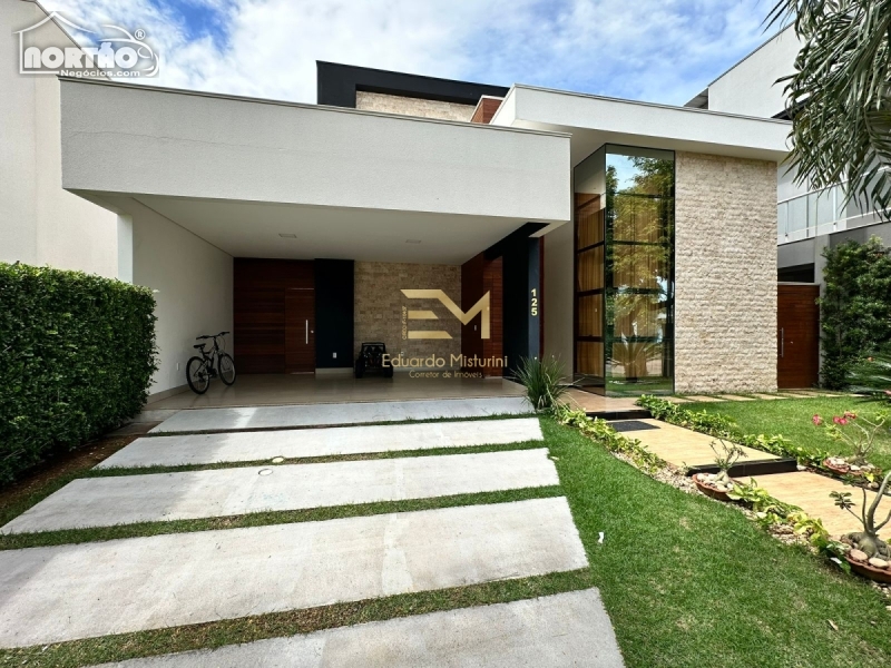 CASA a venda no PORTAL DA MATA em Sinop/MT