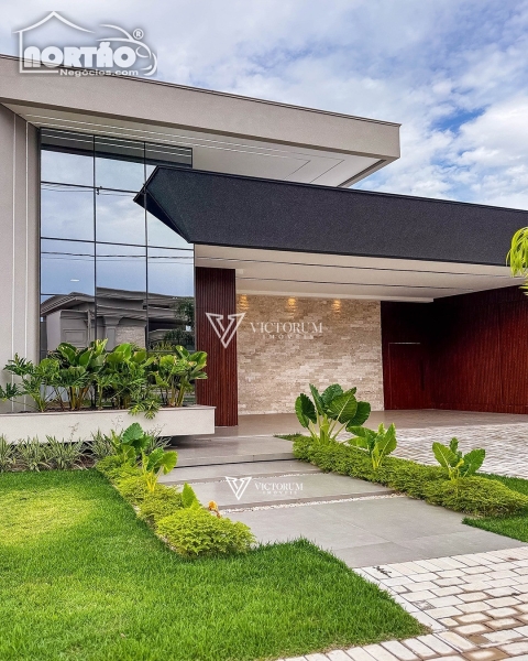 CASA a venda no CONDOMINIO ALAMEDA DAS CORES em Sinop/MT