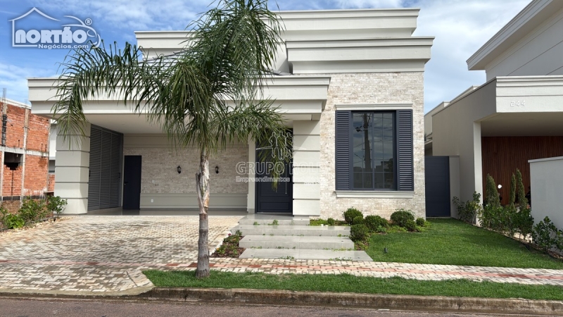 CASA a venda no CONDOMÍNIO AQUARELA DOS POEMAS em Sinop/MT