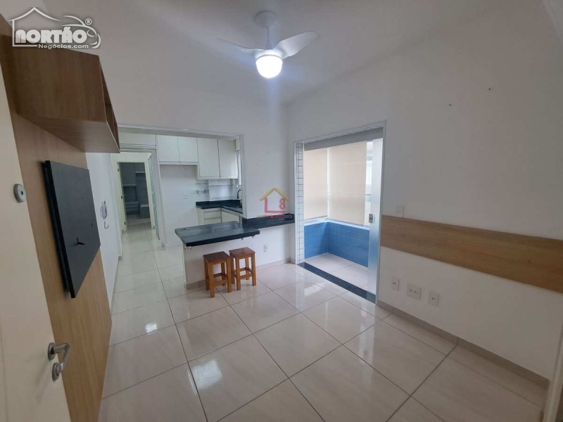 Apartamento para locação no AVIAÇÃO em Praia Grande/SP