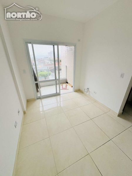 Apartamento para locação no MIRIM em Praia Grande/SP