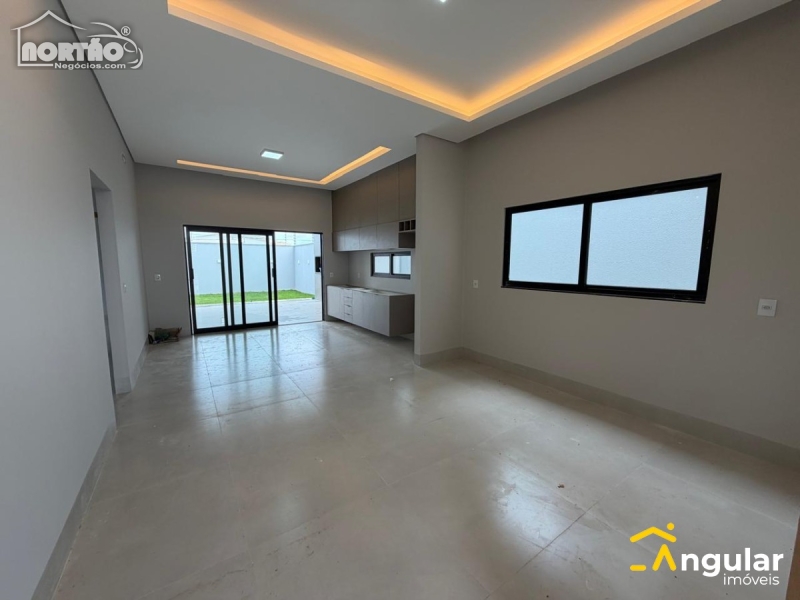 CASA a venda no QUATRO ESTAÇÕES BOULEVARD em Sinop/MT