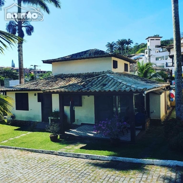 CASA A VENDA NO JOÃO FERNANDES EM ARMAÇÃO DOS BÚZIOS/RJ