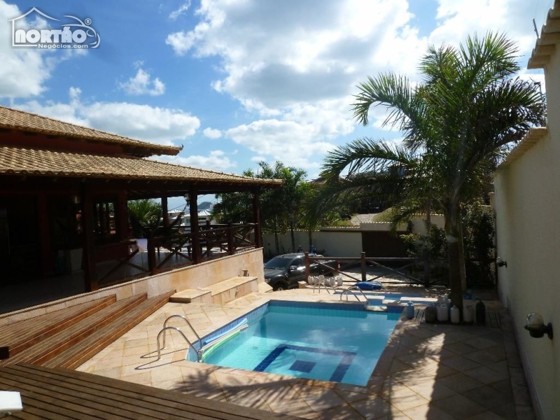 CASA A VENDA NO BRAVA EM ARMAÇÃO DOS BÚZIOS/RJ