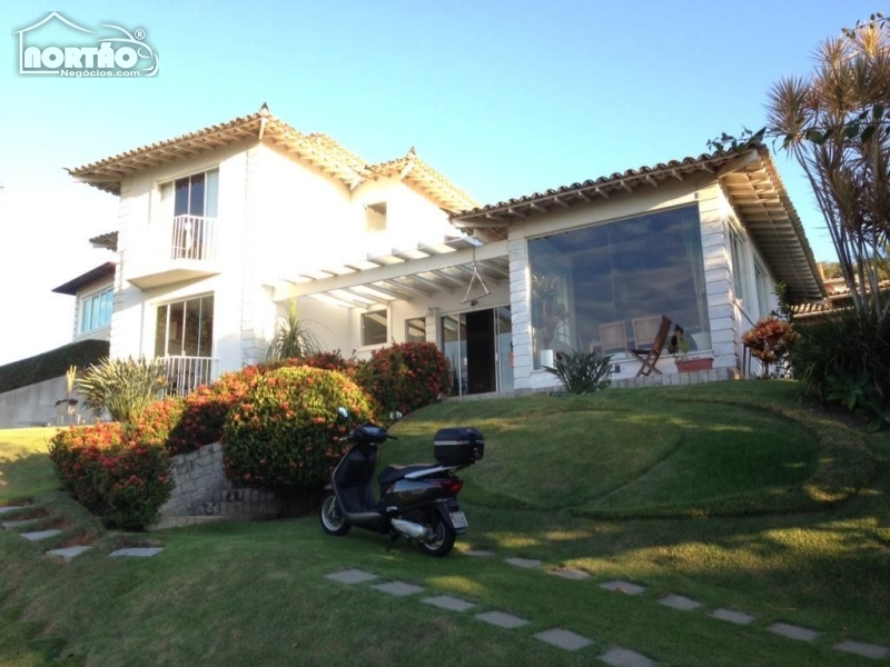 CASA A VENDA NO GERIBÁ EM ARMAÇÃO DOS BÚZIOS/RJ