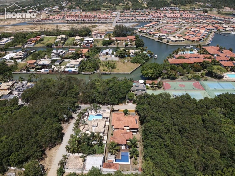 CASA A VENDA NO MARINA EM ARMAÇÃO DOS BÚZIOS/RJ