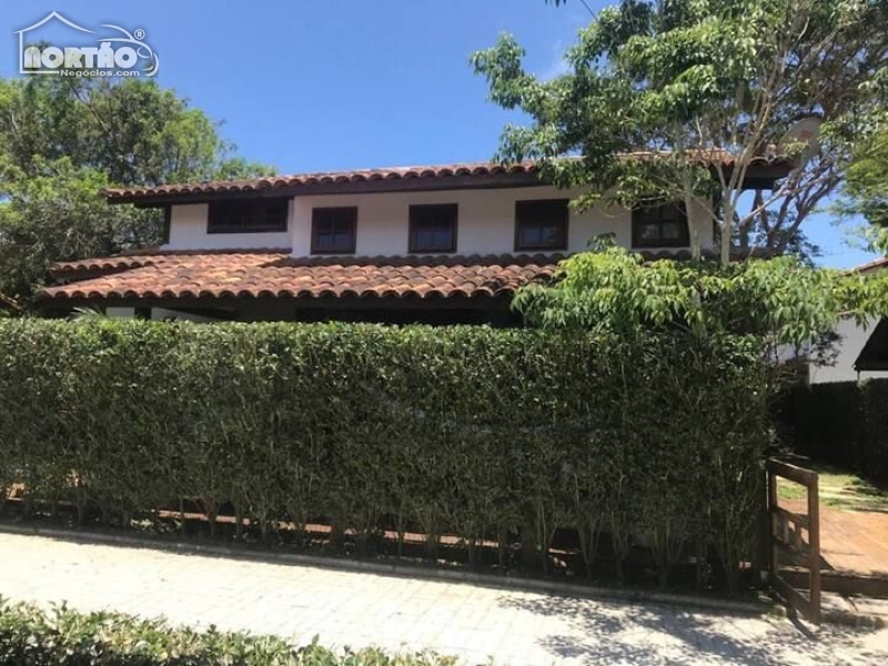 CASA A VENDA NO PRAIA RASA EM ARMAÇÃO DOS BÚZIOS/RJ