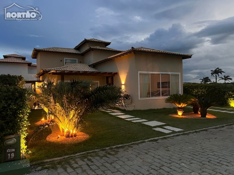 CASA A VENDA NO PRAIA RASA EM ARMAÇÃO DOS BÚZIOS/RJ