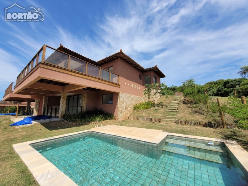 CASA A VENDA NO GOLFE EM ARMAÇÃO DOS BÚZIOS/RJ