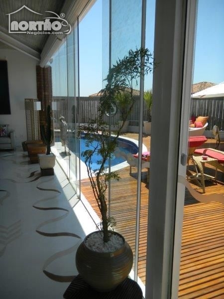 CASA A VENDA NO ÁREA 3 EM ARMAÇÃO DOS BÚZIOS/RJ