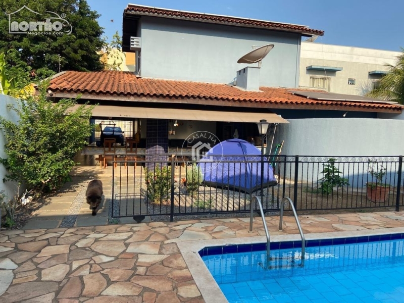 CASA a venda no JARDIM SHANGRI-LÁ em Cuiabá/MT