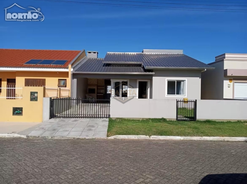 CASA a venda no SILVEIRA em Passo de Torres/SC