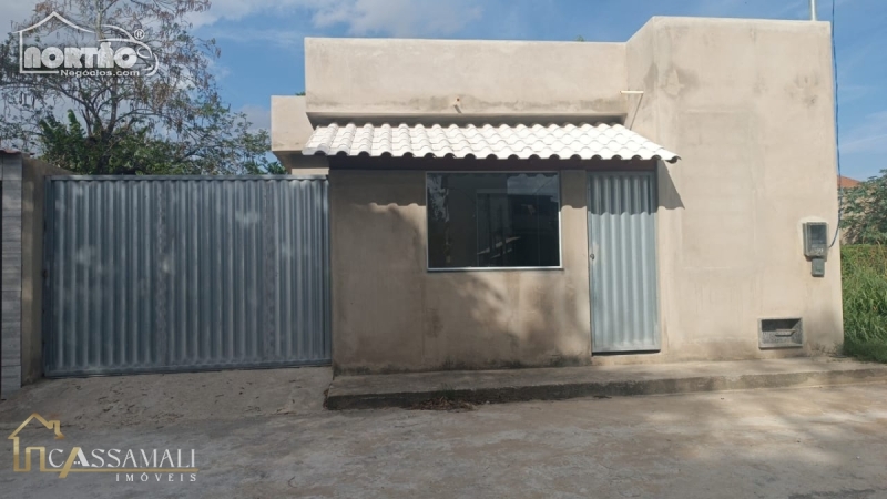 CASA a venda no BAIRRO JOSÉ LIMA ( PROXIMO AO BAIRRO LIA MARCIA em Bom Jesus do Itabapoana/RJ