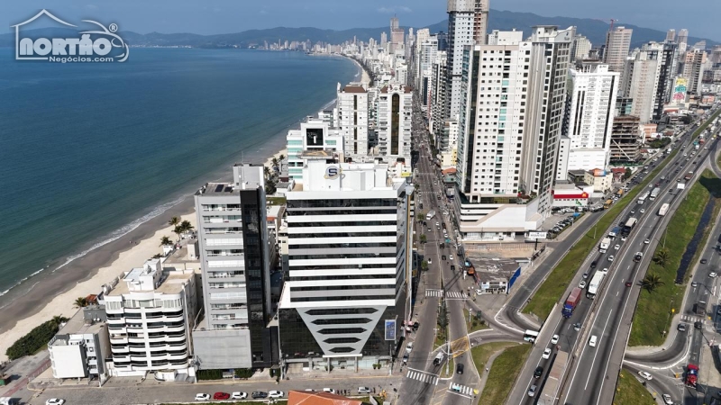 APARTAMENTO A VENDA NO MEIA PRAIA EM ITAPEMA/SC