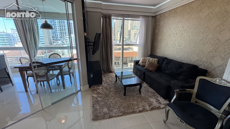 APARTAMENTO A VENDA NO MEIA PRAIA EM ITAPEMA/SC