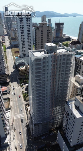 APARTAMENTO A VENDA NO MEIA PRAIA EM ITAPEMA/SC