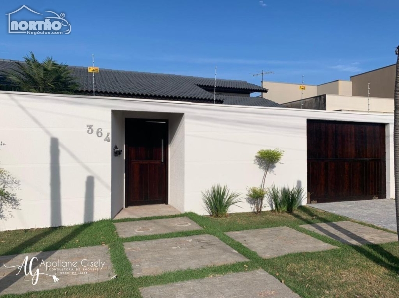 CASA A VENDA NO JARDIM MARINGA II EM SINOP/MT