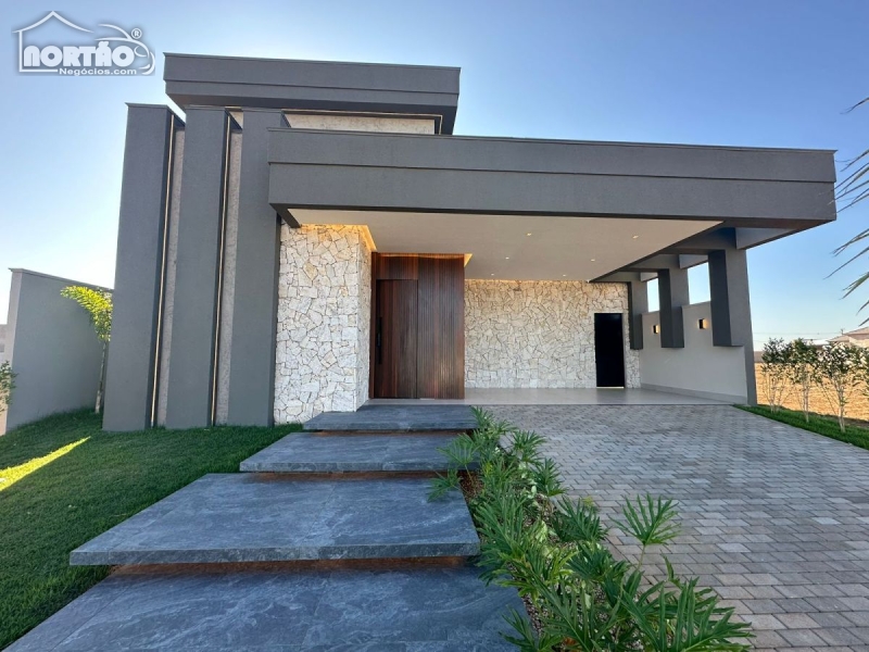 CASA a venda no AQUARELA DOS POEMAS em Sinop/MT