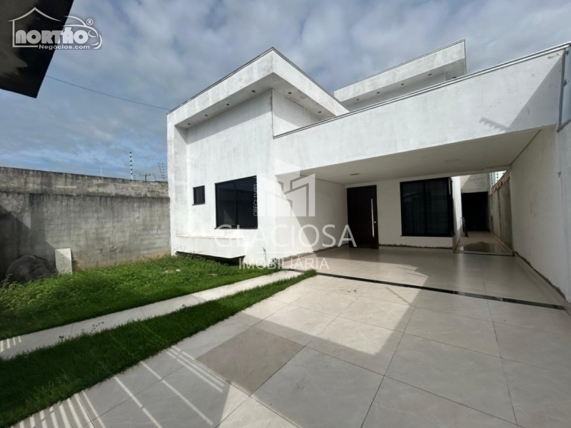 CASA para locação no RESIDENCIAL CARANDÁ BOSQUE em Sinop/MT