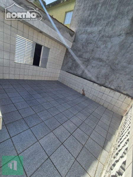 Sobrado a venda no CANHEMA em Diadema/SP